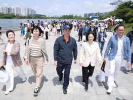 고양시, 가정의 달 기념‘고양가족 걷기대회’성공리 개최 기사 이미지