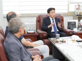 고양특례시의회 김운남 의장, 고양시 전문건설업 현안 청취... 기사 이미지