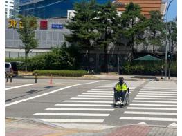 파주시, ‘스마트 횡단 시스템’ 5개소 추가 설치… 총 29개소로 확대 기사 이미지