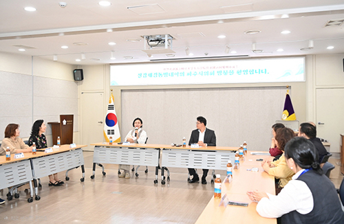 파주시의회, 중국 절강재경동방대학 관계자 및 국내 통합복지 기관장과 간담회
