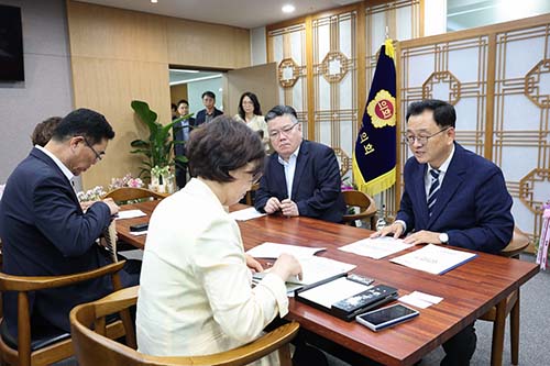 민경선 고양시장, 경기도의회·도청 방문…공업물량 확보·신청사 조기추진 협조 요청